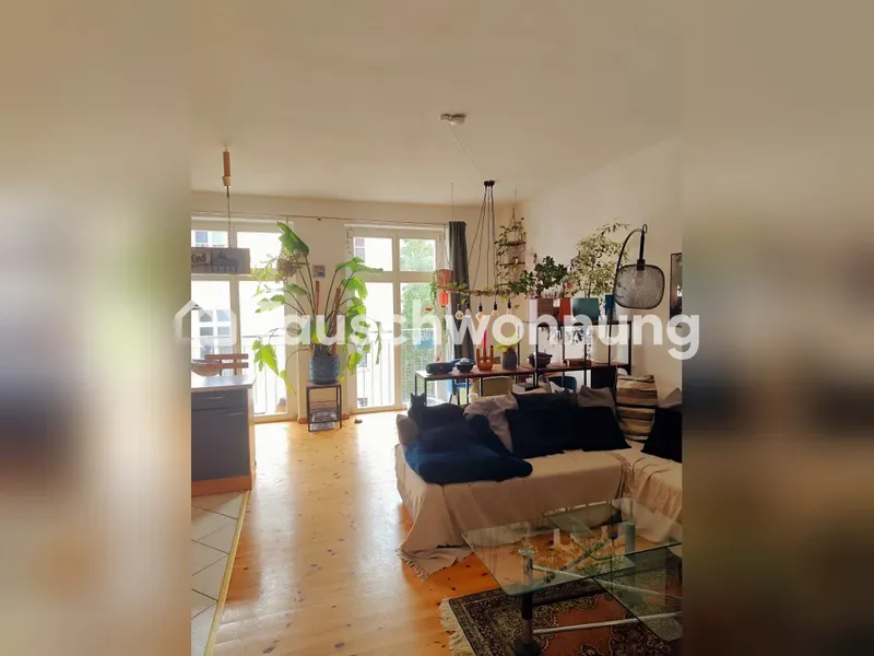 Tauschwohnung: Toll geschnittene 2 Zimmer in Fhain gg. 3 Zimmer — photo 1